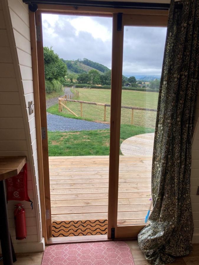 Delor - Bryntalch Glamping Pods Hotel Montgomery Exterior foto