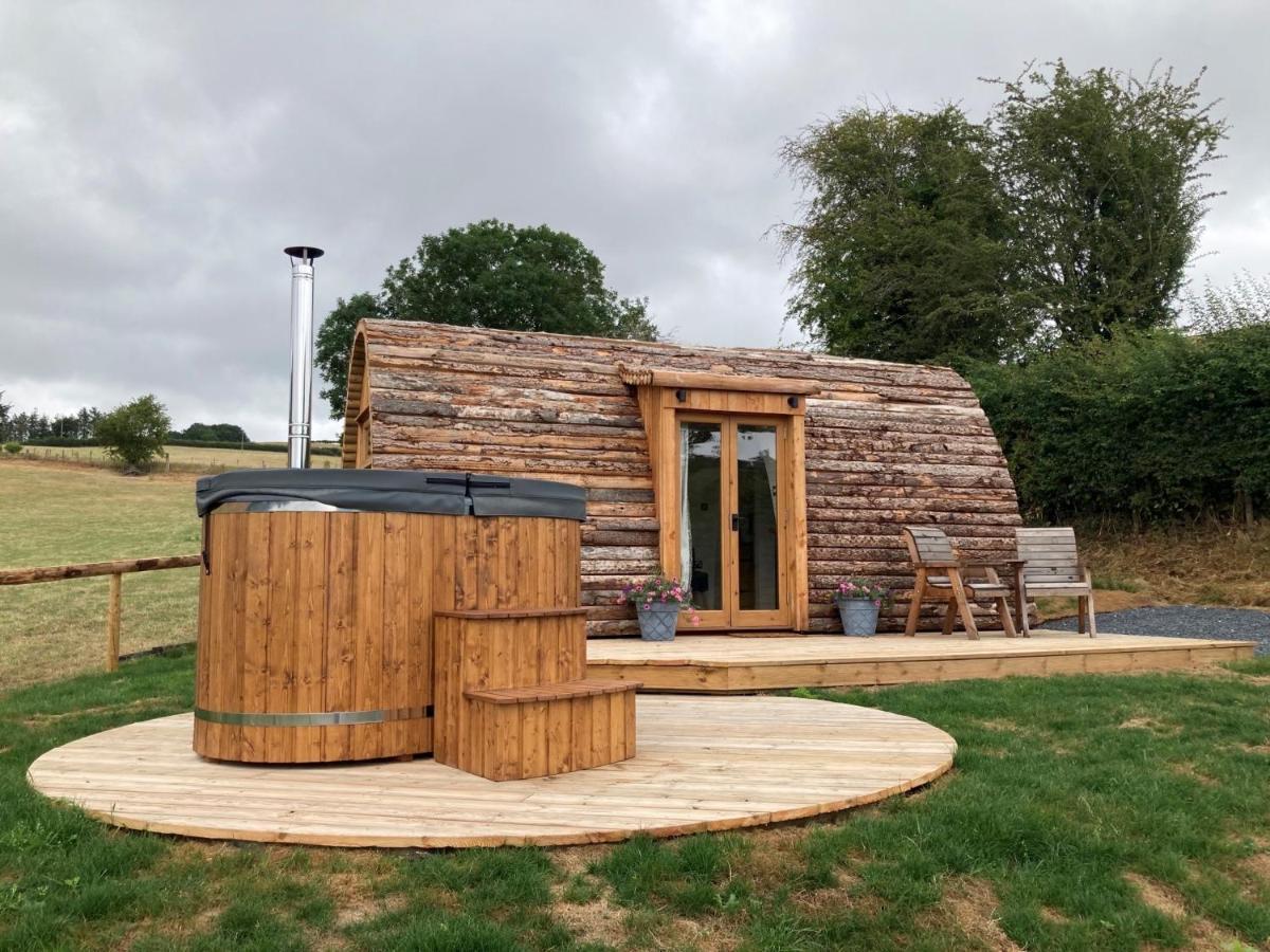 Delor - Bryntalch Glamping Pods Hotel Montgomery Exterior foto