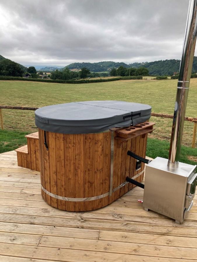 Delor - Bryntalch Glamping Pods Hotel Montgomery Exterior foto